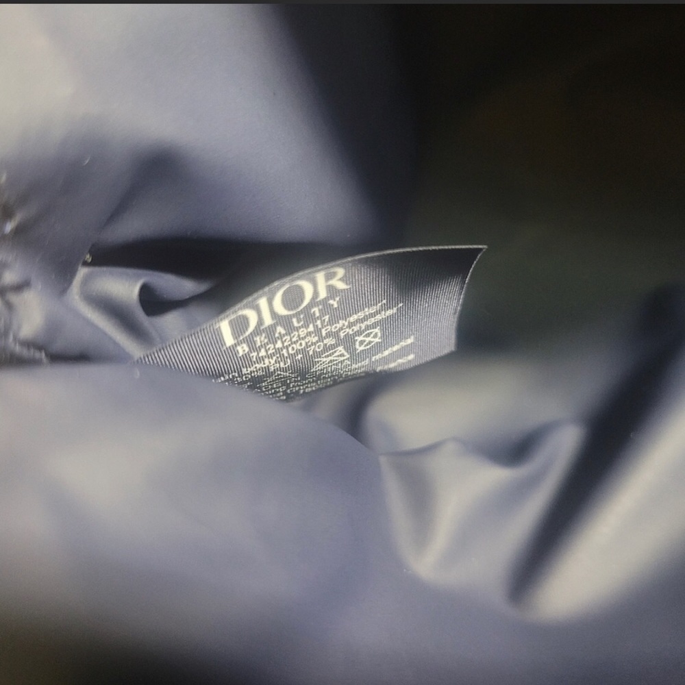 Black Christian dior makeup pouch with chain/pearl - Picture 12 of 14